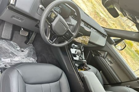 Front seats of the range rover showing the luxurious leather interior